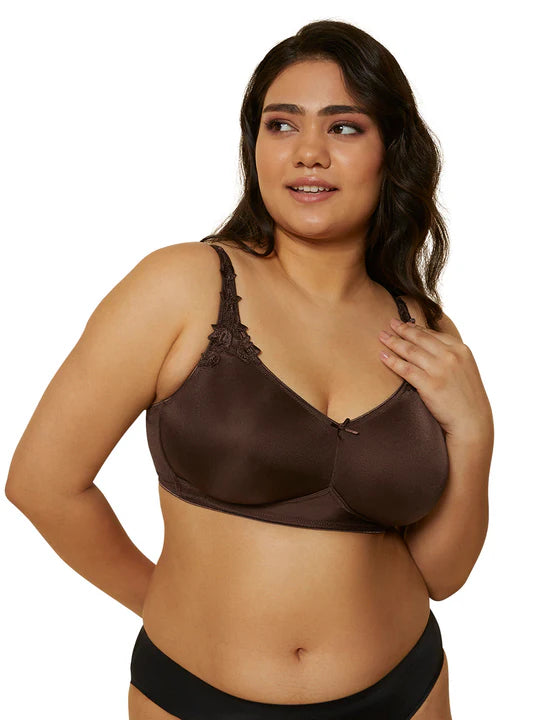 Triumph Minimizer Non-Padded Non Wired Bra – Perfect Support and Elegance