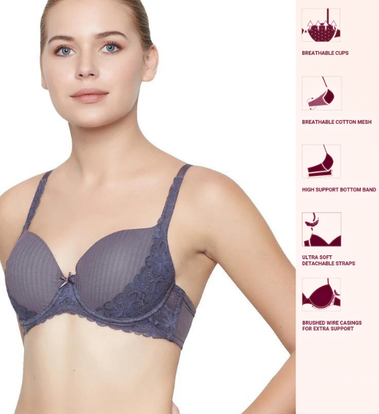 Triumph Lightly Padded Wired Lacy T-Shirt Bra