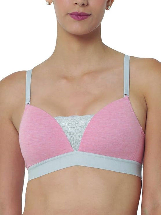 Triumph Women’s Lacy Non-Wired Padded T-Shirt Bra