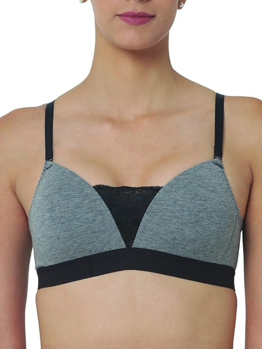 Triumph Women’s Lacy Non-Wired Padded T-Shirt Bra