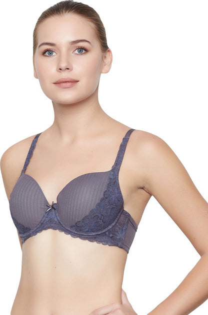 Triumph Lightly Padded Wired Lacy T-Shirt Bra